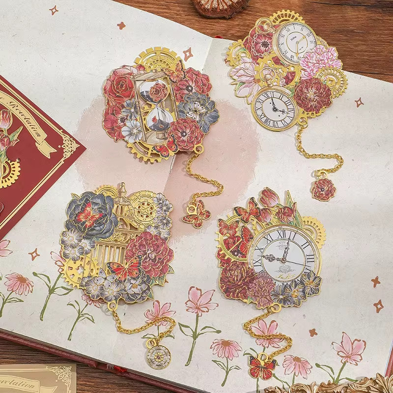 Metall-Lesezeichen Set mit Retro-Uhr und Blumen-Motiv sowie Metallketten-Anhänger für Studenten - Bild 3
