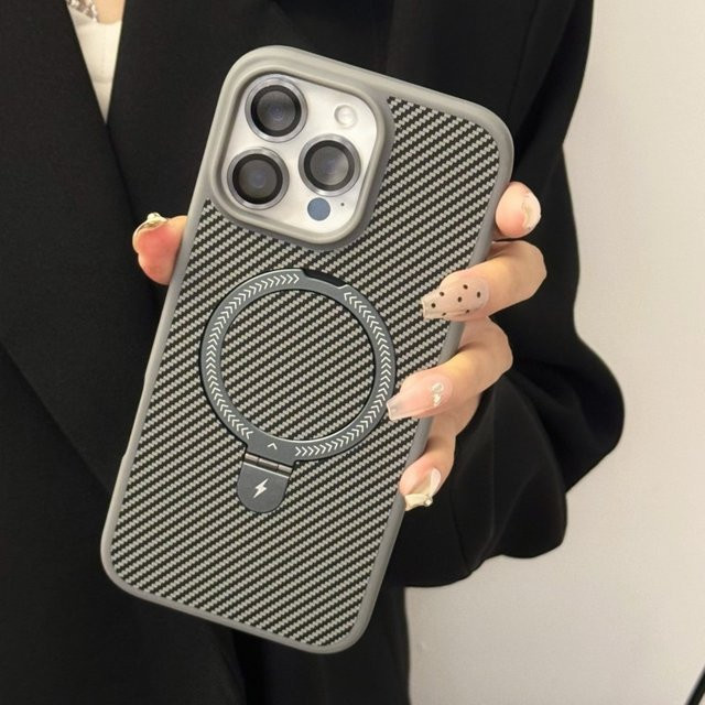 MagSafe iPhone Hülle mit Kohlefaser-Metallring und Objektivschutz in Braun und Grau - Bild 1