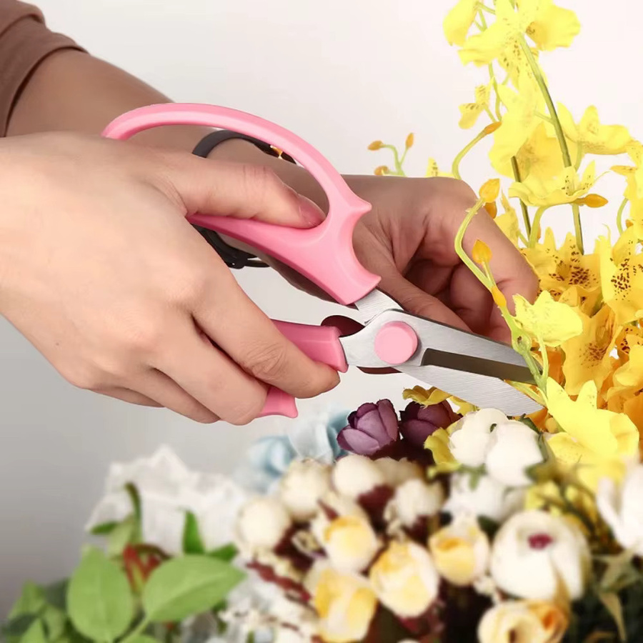 Professionelle Gartenschere von Skeyo als Blumenschere mit bequemerem Griff in Grün oder Pink - Bild 3