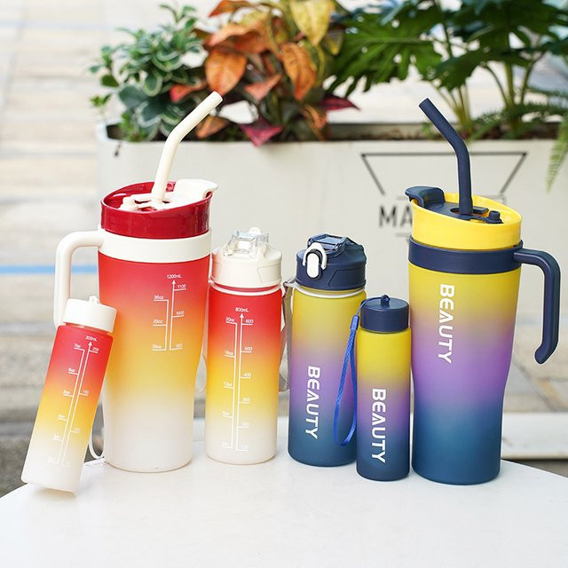 WIFEFUN 3-in-1 Sport-Wasserflaschen-Set mit Farbverlauf und Strohhalm in Petrol Multicolour - Bild 1