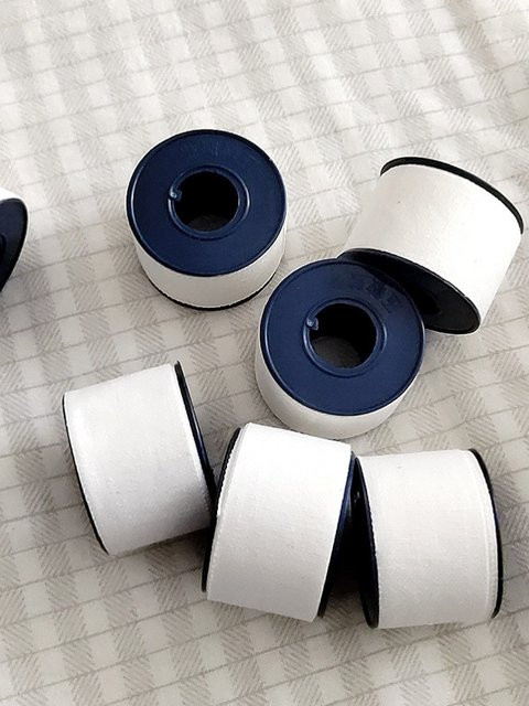 3Roll Hämostase-Klebeband aus Vliesstoff in Weiß für Wundverbände und Bandagen - Bild 1