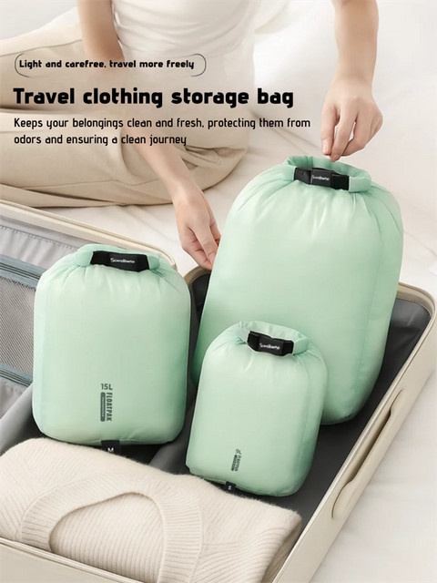 Wasserdichter ultraleichter Packsack von SCANDIHOME in Grün als Kleidungsorganisator für Camping, Wandern und Schwimmen - Bild 1
