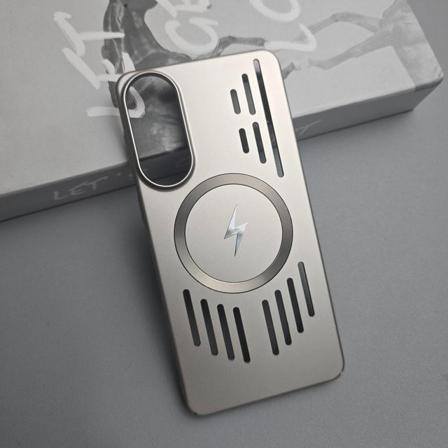 Ultra dünne magnetische PC Schutzhülle in Silber für Samsung Galaxy S25 S24 S23 S22 Ultra Plus FE und A56 A55 mit kühlender metallischer Optik - Bild 1