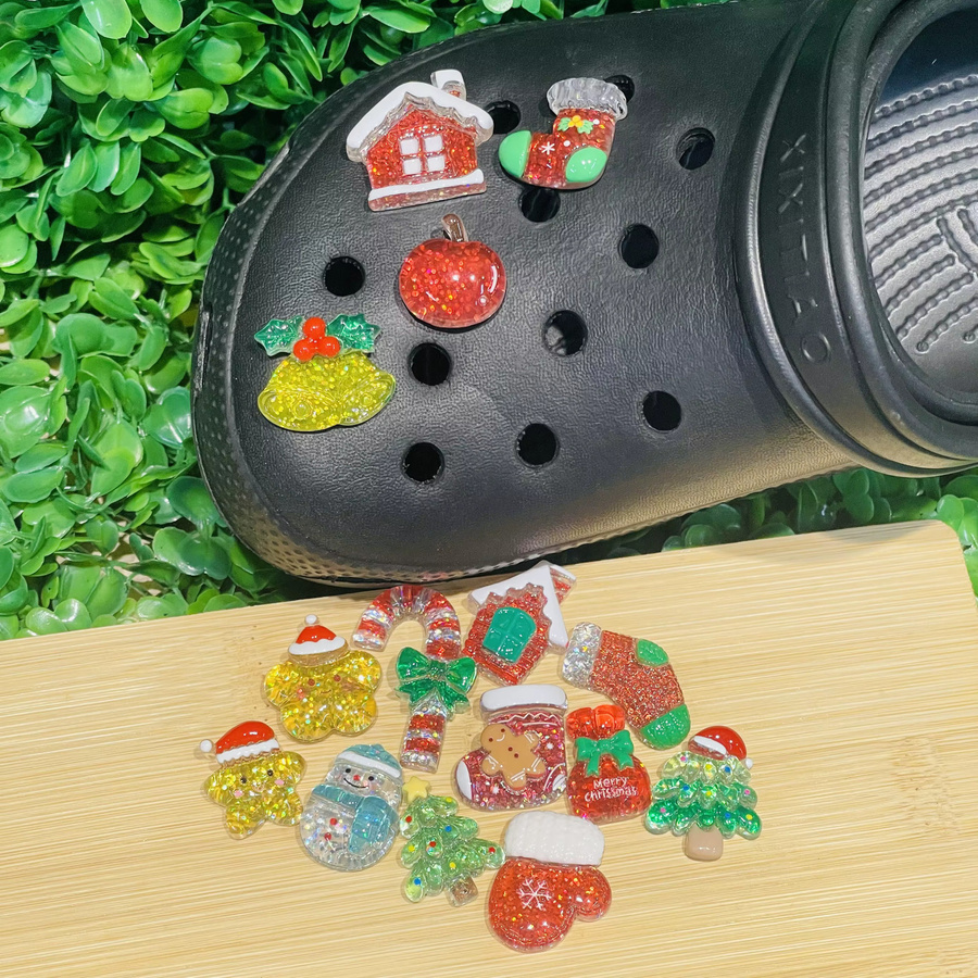 Happye&TiTi 15-teiliges Weihnachts-Schuhdekorations-Set für Kinder in Multicolour aus Kunststoff mit Zuckerstangen, Schneemännern und Strümpfen - Bild 4