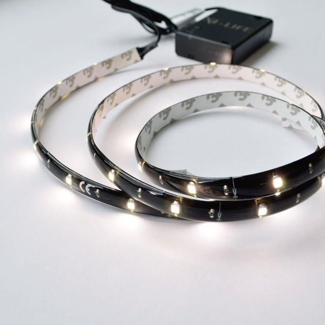 X4-LIFE LED Strip warmweiß mit Batterie, 1 m Länge, selbstklebend und zuschneidbar - Bild 1