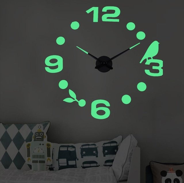 Febell Digitale Wanduhr in Grün, Moderne Abstrakte Leucht-Wanduhr für das Wohnzimmer, Lautlos und Quadratisch - Bild 1
