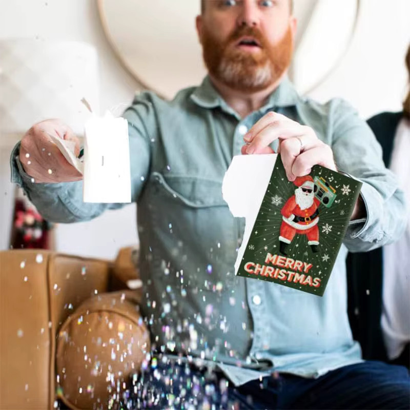 Musik-Weihnachtsgrußkarte mit Weihnachtsmann und Geschenkdesign in Multicolor inklusive Umschlag - Bild 3