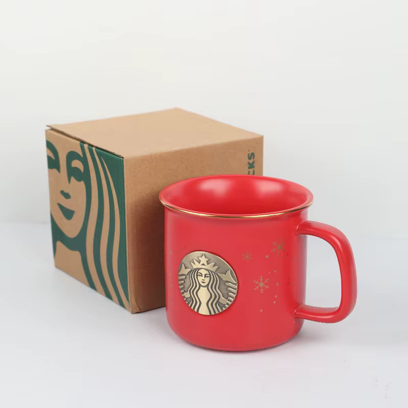 Starbucks Limited Christmas Keramikbecher in Rot mit Schneeflockenmuster und Bronzeabzeichen - Bild 6