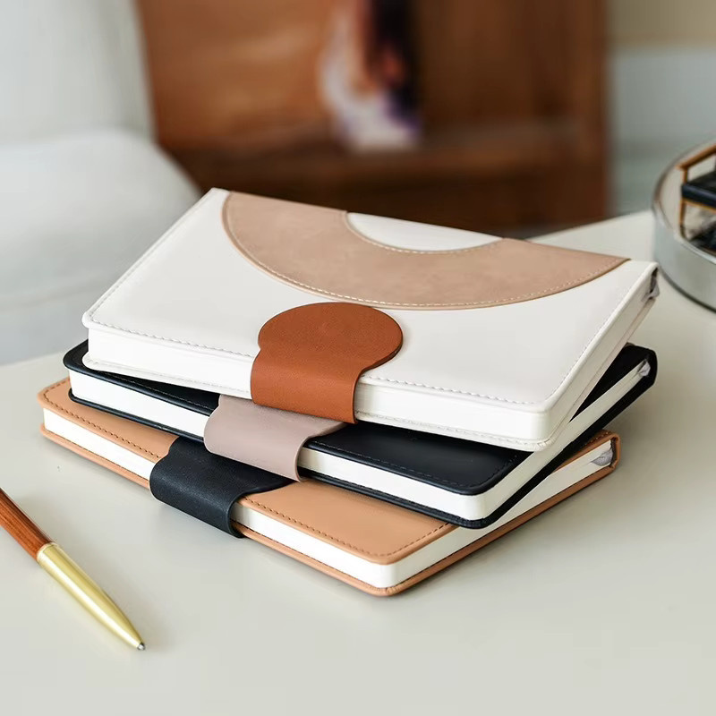 A5 Business Notebook mit Hardcover aus Kunstleder in Braun und Weiß - Bild 3