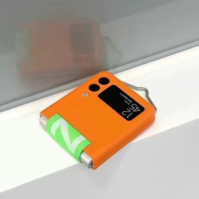 Modische Silikonhülle für Samsung Galaxy Z Flip 7 6 5 4 3 mit gewebtem Handgelenkband in verschiedenen Farben - Bild 1