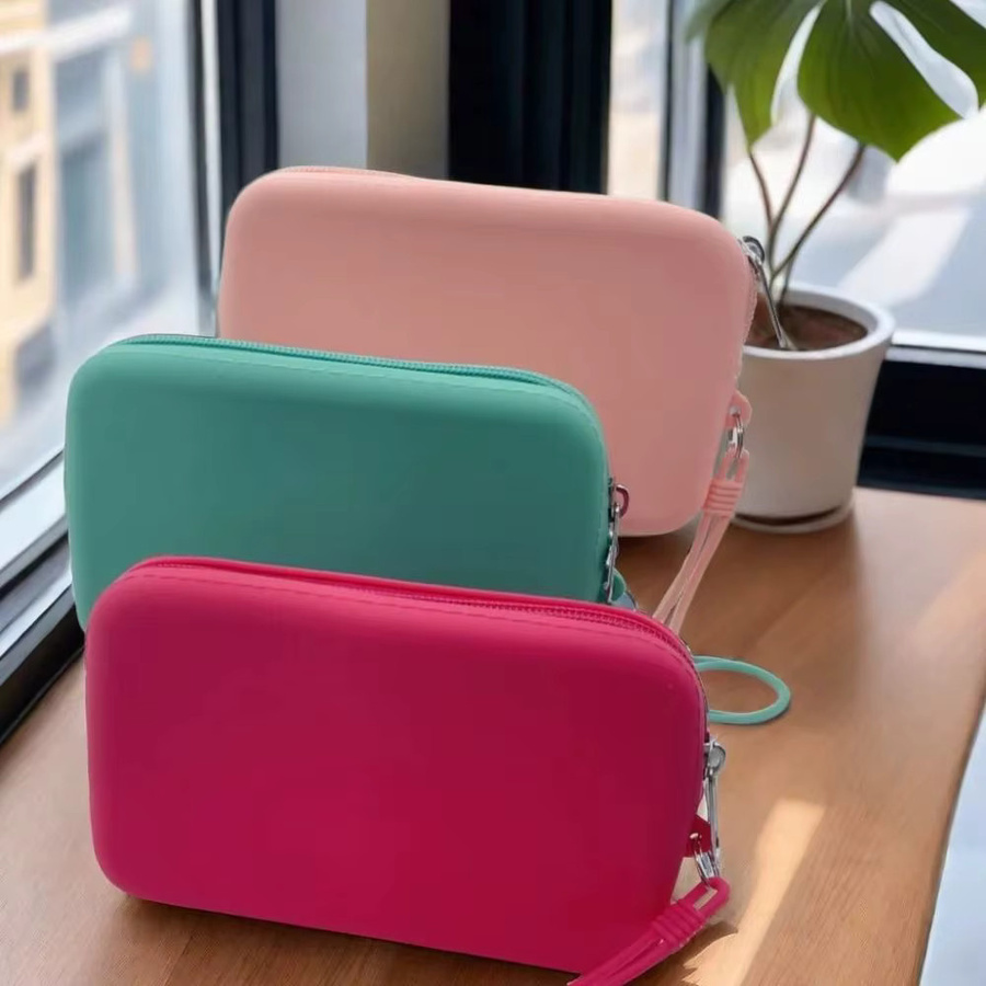 Wasserdichte Silikon-Geldbörse und Kosmetiktasche in Blau für Damen und Mädchen - Bild 3