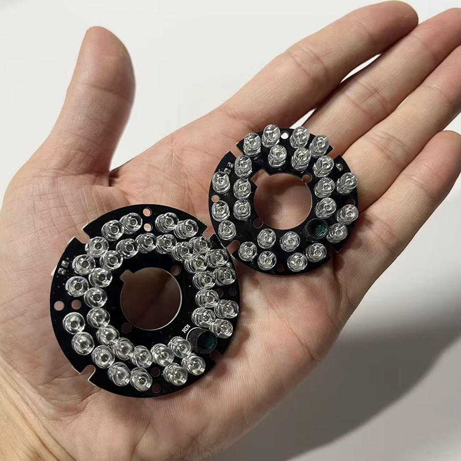 Anja Core Infrarotlicht-Beleuchtungsplatte mit 36 IR-LEDs für WLAN-IP-Kameras in Schwarz - Bild 1