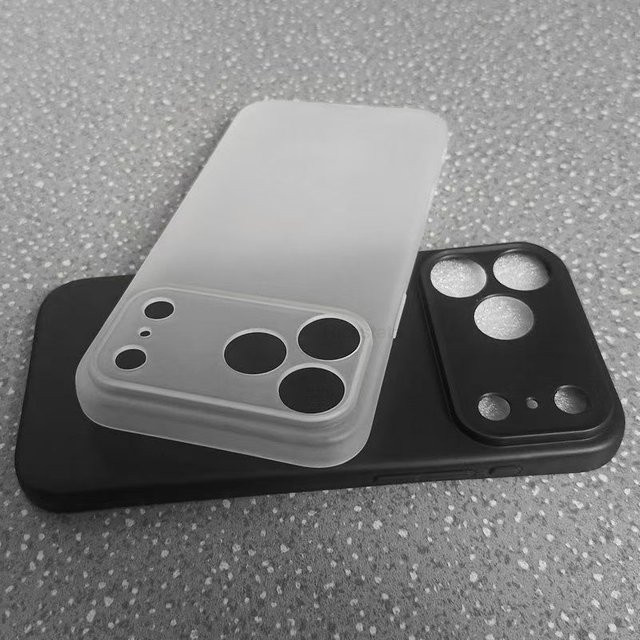 Flüssige Silikonhülle für iPhone 17 Pro Max und iPhone 17 Air in Weiß mit TPU Anti-Drop-Schutz - Bild 1