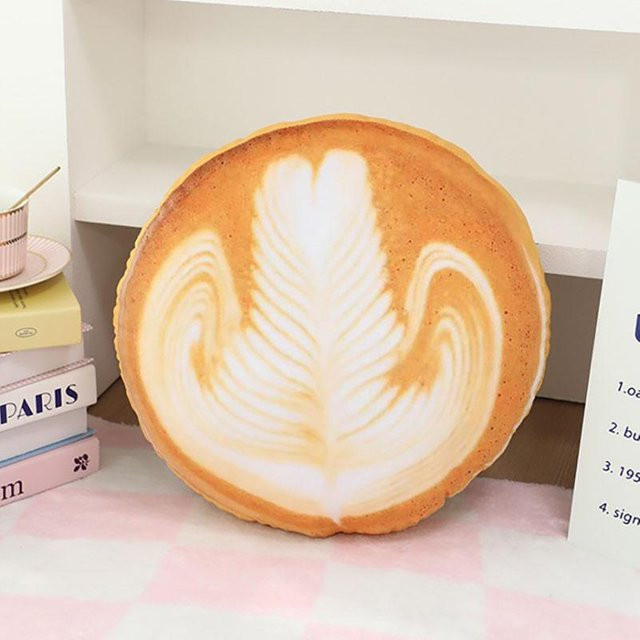Rundes Plüschkissen mit Latte Kaffee Motiv von Yiran toy, Farbe: Braun, Durchmesser: 36 cm - Bild 1