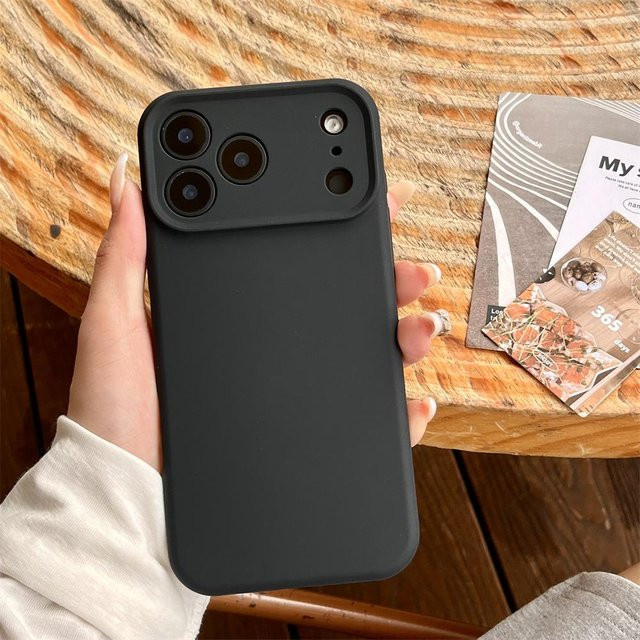 YULIN Flüssigsilikon Schutzhülle mit Kameraschutz für iPhone 17 Air 16 Pro Max Plus 17 Pro 17 Pro Max in Schwarz - Bild 1
