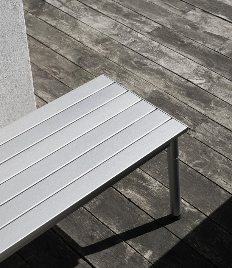 Normann Copenhagen Ex Bank aus eloxiertem Aluminium in Silber für den Außenbereich - Bild 2