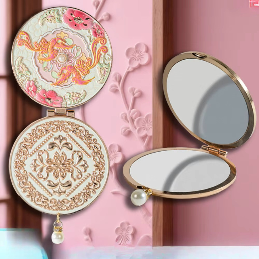 Antiker Handspiegel von LDCX mit floralem Metallklappdeckel und runder Form - Bild 2