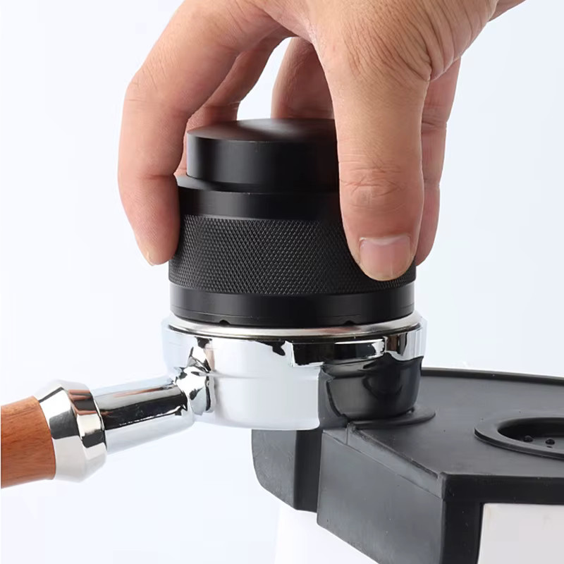 JUSTINLAU Edelstahl Federbelasteter Kaffee-Tamper mit Ausgeglichenem Flachboden für 51mm, 53mm und 58mm in Silber und Schwarz - Bild 2