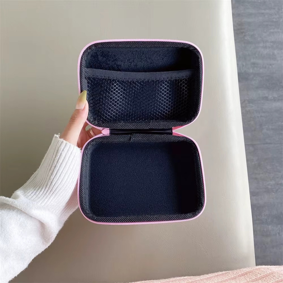 Kabelorganizer Tasche mit Reißverschluss und 3D Herz Design für iPhone Ladekabel in Pink und Silver - Bild 2
