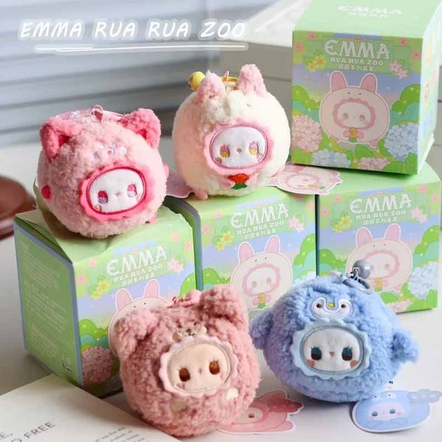 52TOYS Emma Secret Forest Plüschtier, mehrfarbig, Rucksack-Anhänger - Bild 1