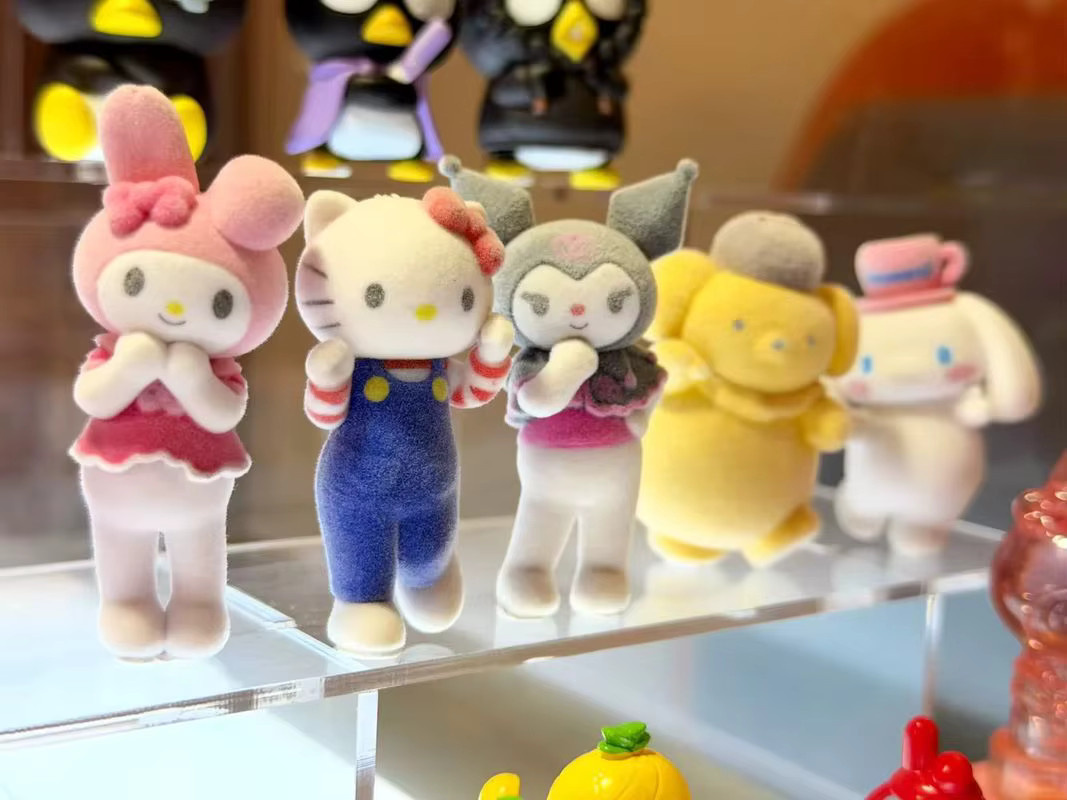 Sanrio KT Cat Live-Show Langbeiniger Schlüsselanhänger Blind Box, Kuromi, Cinnamoroll - Bild 2