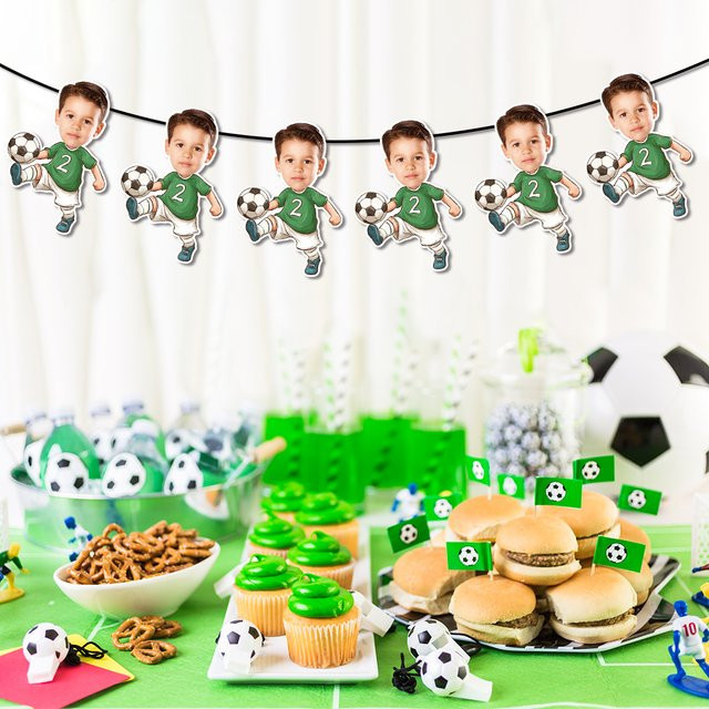 Personalisierte Fußball Party Banner Girlande mit individuellem Foto für deine Sport Mottoparty als hängende Dekoration - Bild 1