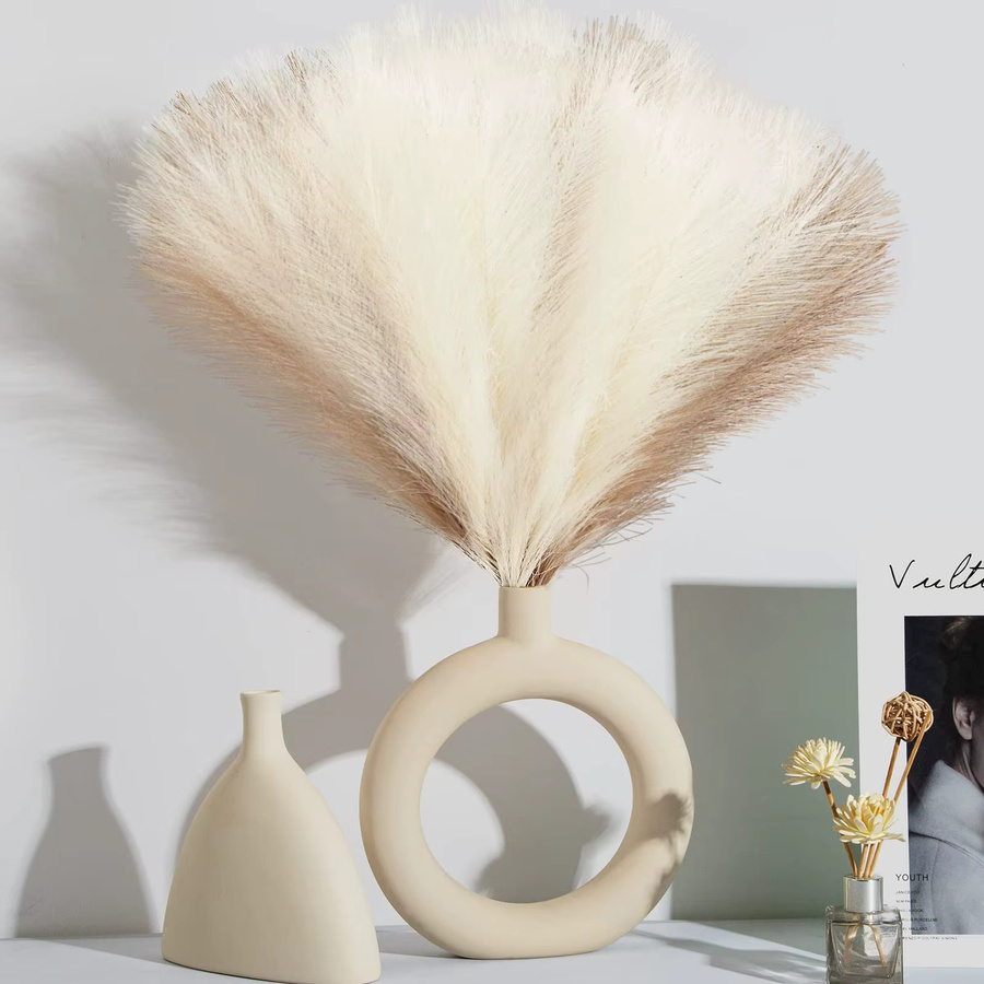 BloomEver Künstliches Pampasgras in Beige und Weiß als flauschiger Schilfgras-Strauß für deine Boho-Dekoration, Hochzeiten und Tischarrangements - Bild 2