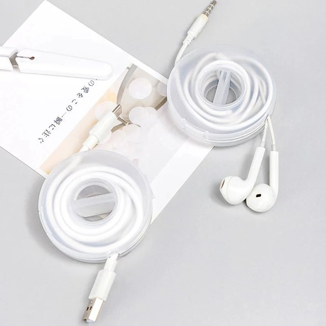 Transparentes Ladekabel Organizer Set mit tragbarer Kabel-Wickelbox und versenkbarer Reel-Funktion - Bild 1