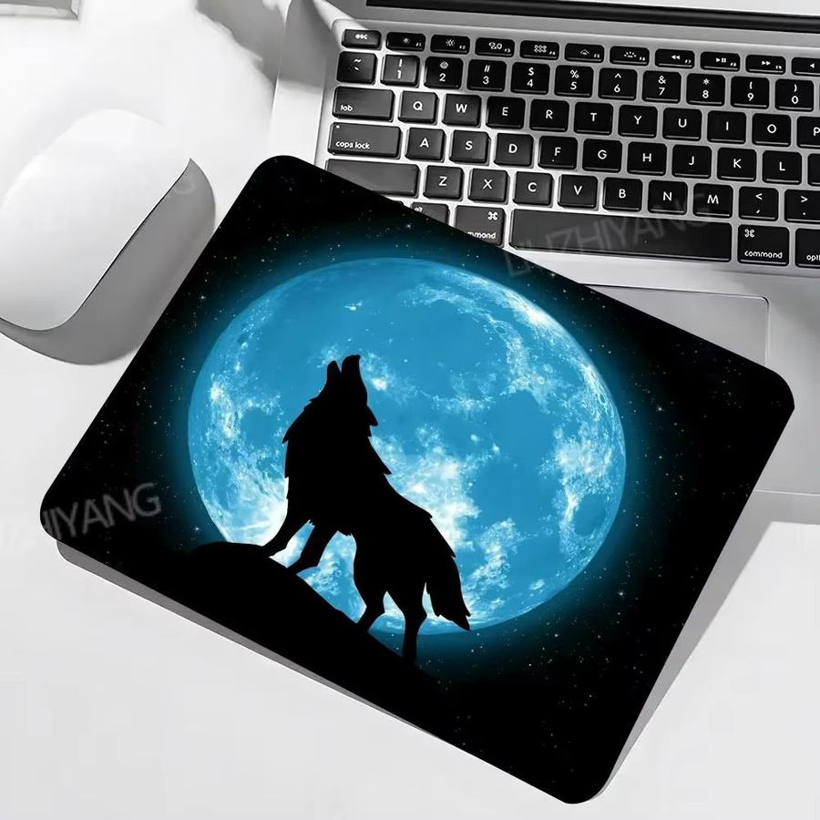 Mairuige Mauspad mit Anime-Wolf-Ratten-Muster aus Gummi in Schwarz und Blau - Bild 2