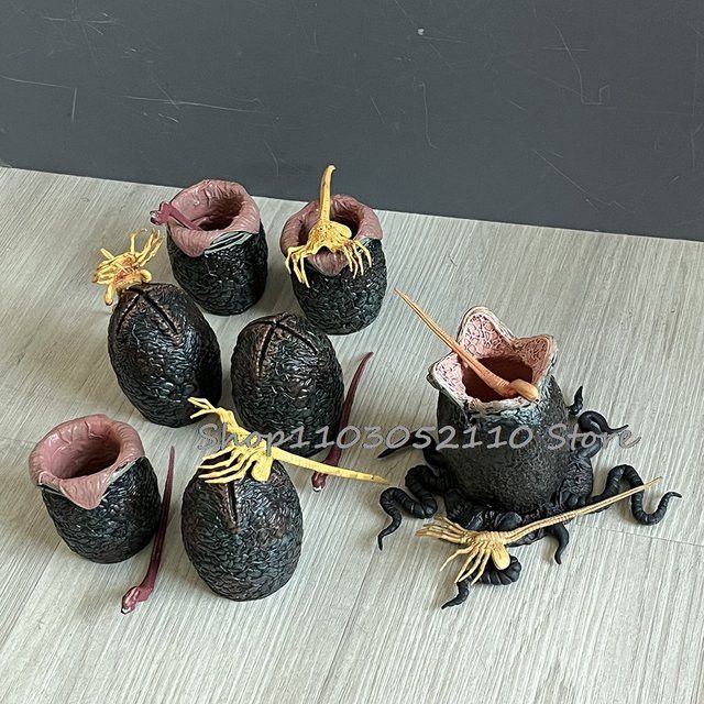 Bandai Alien Xenomorph Figuren Set aus PVC mit Egg, Chestburster und Face Hugger als Anime Sammelmodell - Bild 1
