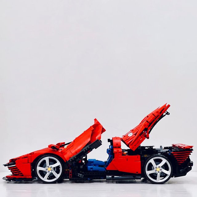 Szkoy Rotes Auto Baustein-Set, Konstruktion, 3778 Teile, ab 14 Jahre - Bild 1