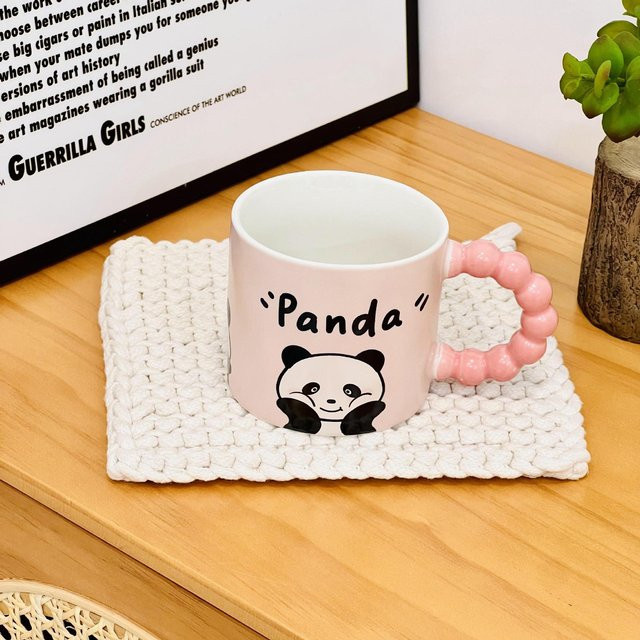 Yiran Furniture Keramiktasse mit Deckel und Löffel Motiv Kleines Mädchen, Farbe: Pink, 400 ml - Bild 1