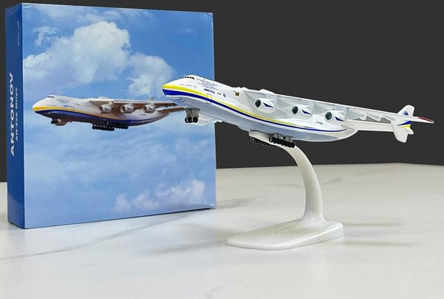 Linyi toy car Antonov An-225 „Mriya“ Flugzeugmodell, 20cm, 1:400, ab 7 Jahren - Bild 1