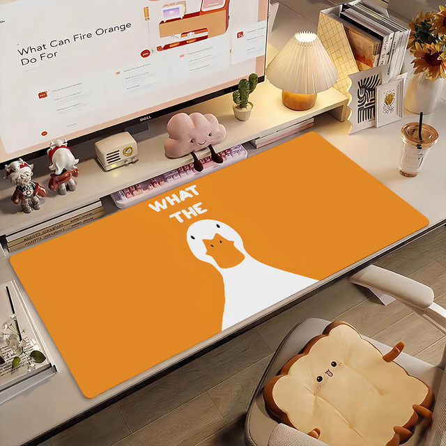 Cartoon What the Duck Mauspad in Orange, rutschfeste Gamer-Schreibtischunterlage aus Gummi für Laptop und Büro, groß - Bild 1