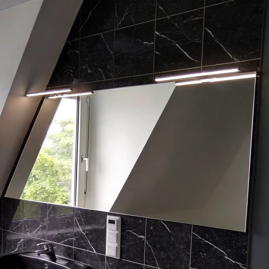 DILUMEN LED Spiegellampe für das Badezimmer, Farbe Silber/Chrom, Lichtfarbe Neutralweiß 4000K, 5W, 400lm, Breite: 30 cm - Bild 3