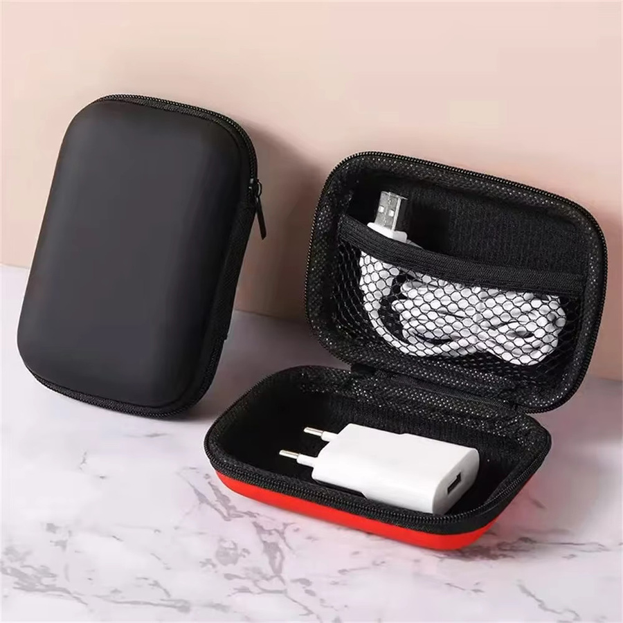 Mini Multifunktionale Digitale Tasche in Schwarz zur Aufbewahrung von Datenkabeln, USB-Sticks und Kopfhörern - Bild 3