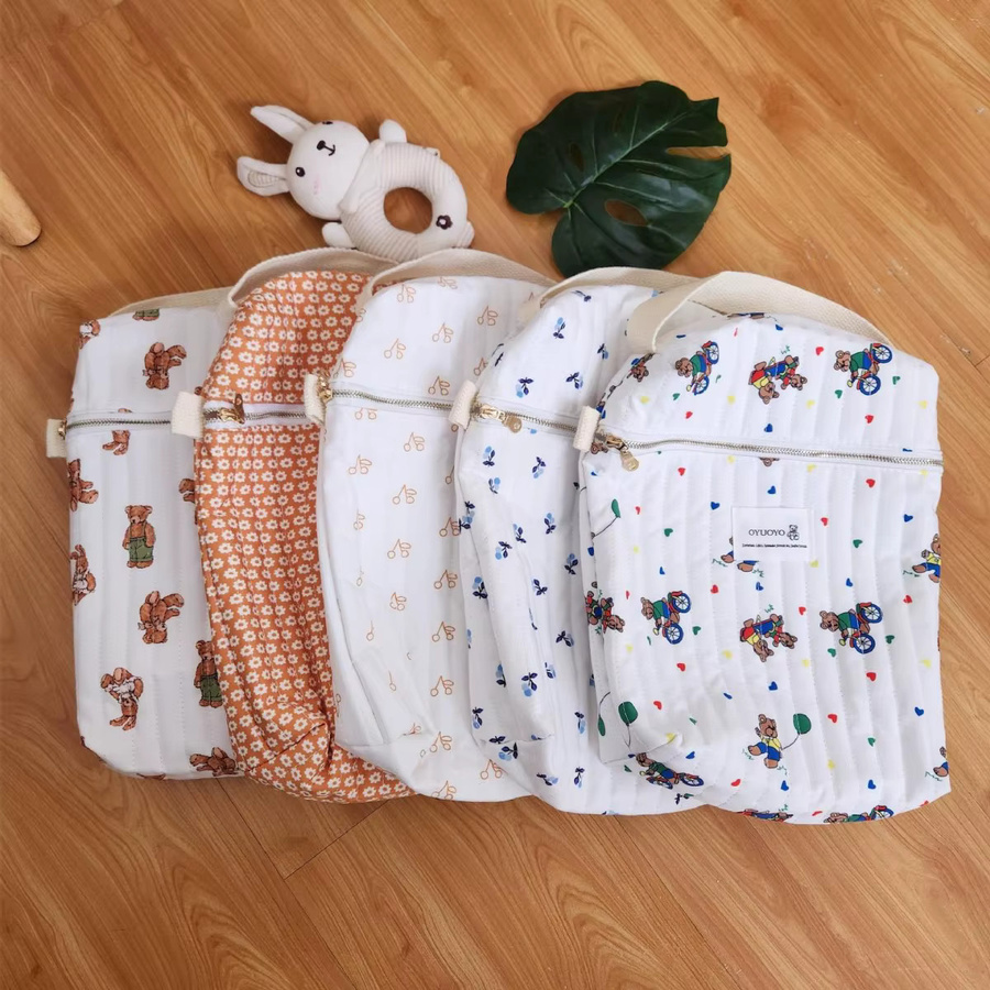 Tragbare Baby-Wickeltasche in Rot, waschbare Aufbewahrungstasche und Organizer für Baby-Artikel, Damenbinden, Sport und Reisen - Bild 2