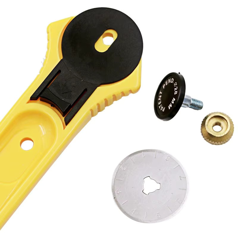 Rollschneider für Patchwork und DIY-Handwerk mit 28 mm Durchmesser in Gelb - Bild 3