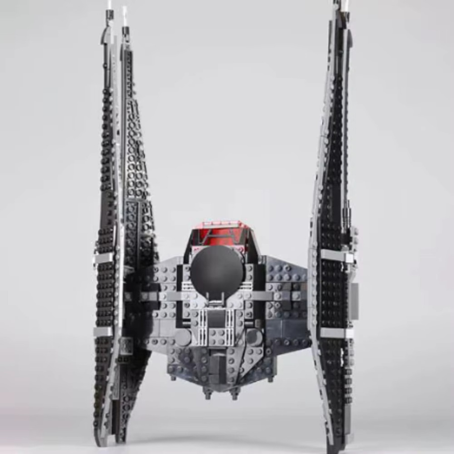 Disney Star Wars Kylo Ren's TIE Starfighter, MOC Space Battle Series, Bausteine, 630 Teile - Bild 4
