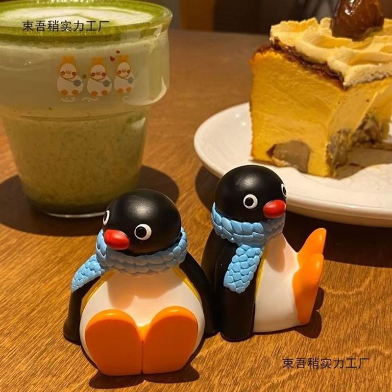 TAKARA TOMY Pingus Pinguinfamilie Dekorationsfiguren aus Kunststoff in Schwarz - Bild 1