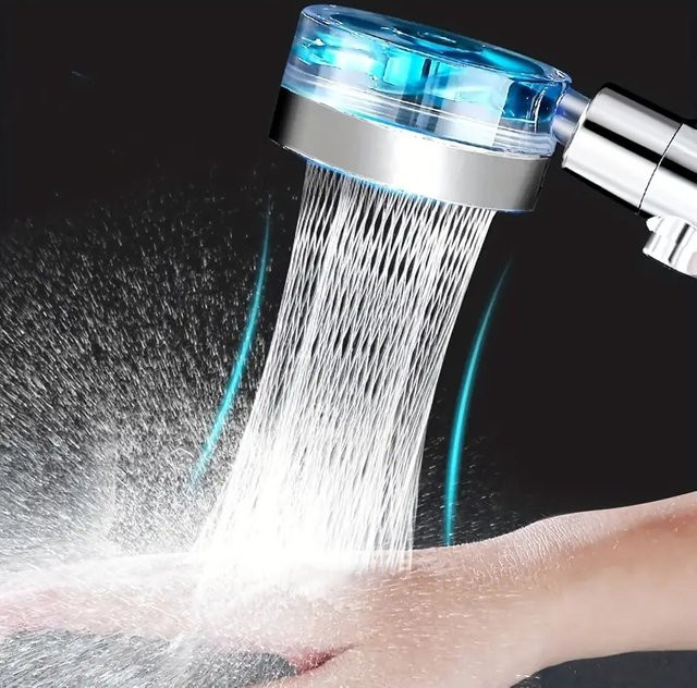 Wassersparender Hochdruck-Duschkopf mit Twin Turbo Propeller und 360 Grad Drehung in Silber/Chrom - Bild 1