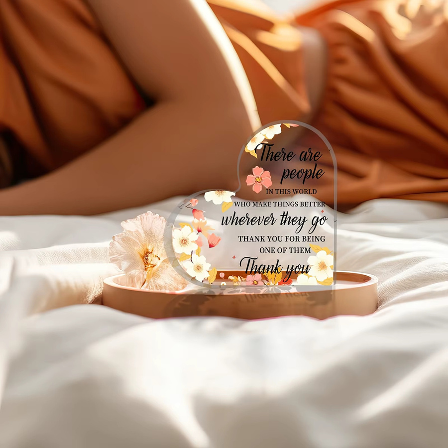Personalisierte Blumen-Herz-Acryl-Trophäe von CIFBUY in Transparent und Grün als individuelles Dankeschön-Geschenk - Bild 2