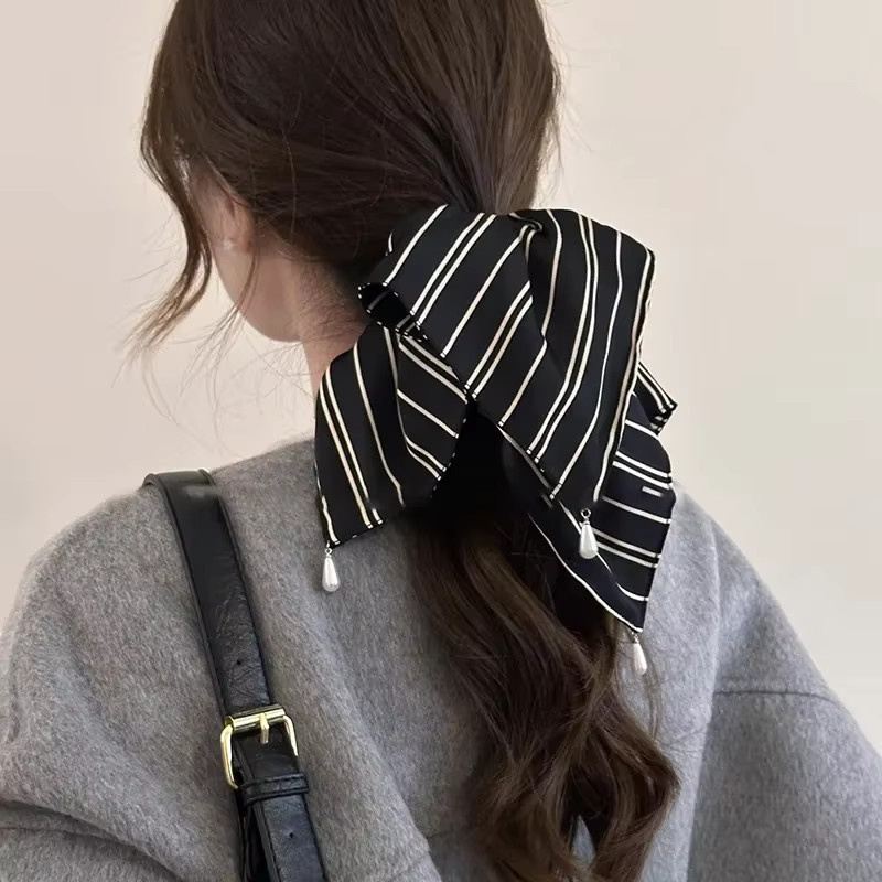 Haarbänder Scrunchies mit Wassertropfen Imitationsperle Anhänger, Damen - Bild 3