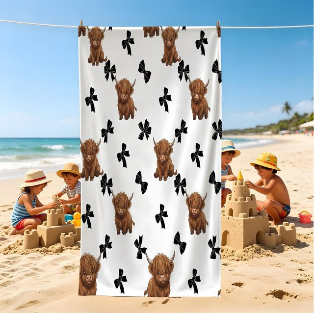 JMG Household Supplies Strandtuch mit Hochlandkuh-Print, schnelltrocknendes Mikrofaserhandtuch in Weiß, B/B: 100 x 150 cm - Bild 1