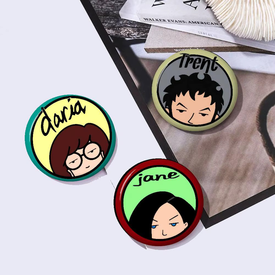 Kayou Brosche Cartoon Daria Sitcom Logo Anime Button Pin - Bild 2