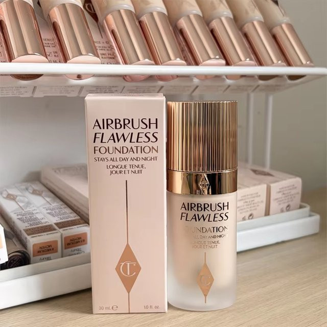 Charlotte Tilbury Concealer Foundation Contour Liquid Smooth, Unisex - Bild 1