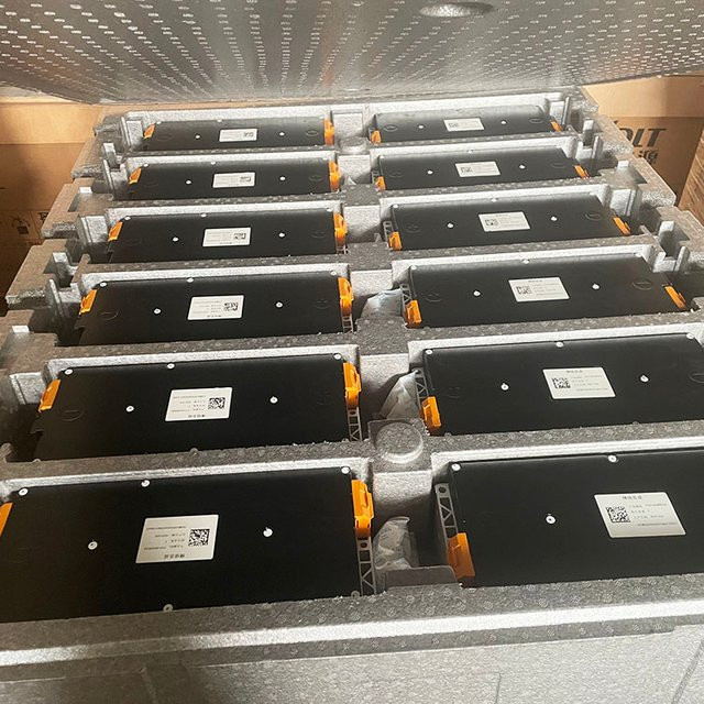 CATL Elektroauto-Batteriemodul 4s1p mit 14,8 V oder 22,2 V und Kapazitäten von 180 Ah, 174 Ah, 153 Ah oder 90 Ah - Bild 1