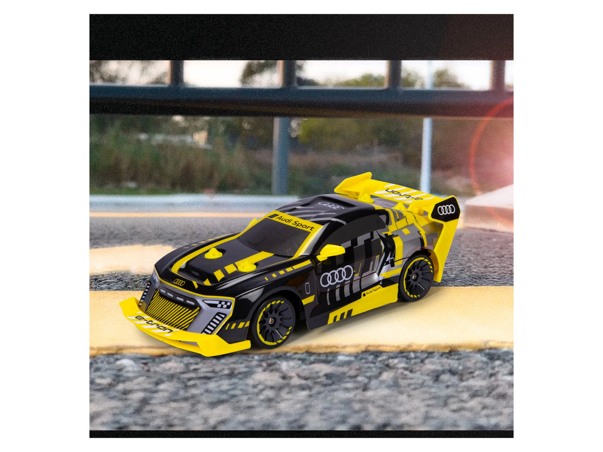 Dickie Toys Audi S1 E-Tron Quattro Drift Car, RC, Maßstab 1:24, ab 6 Jahren - Bild 2