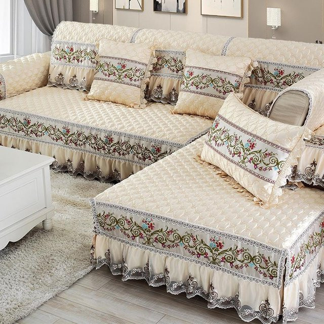 Super Six Sofamatte aus bestickter Jacquard-Spitze in Beige, rutschfest und weich, B/T/H: 80 x 80 x 1 cm - Bild 1