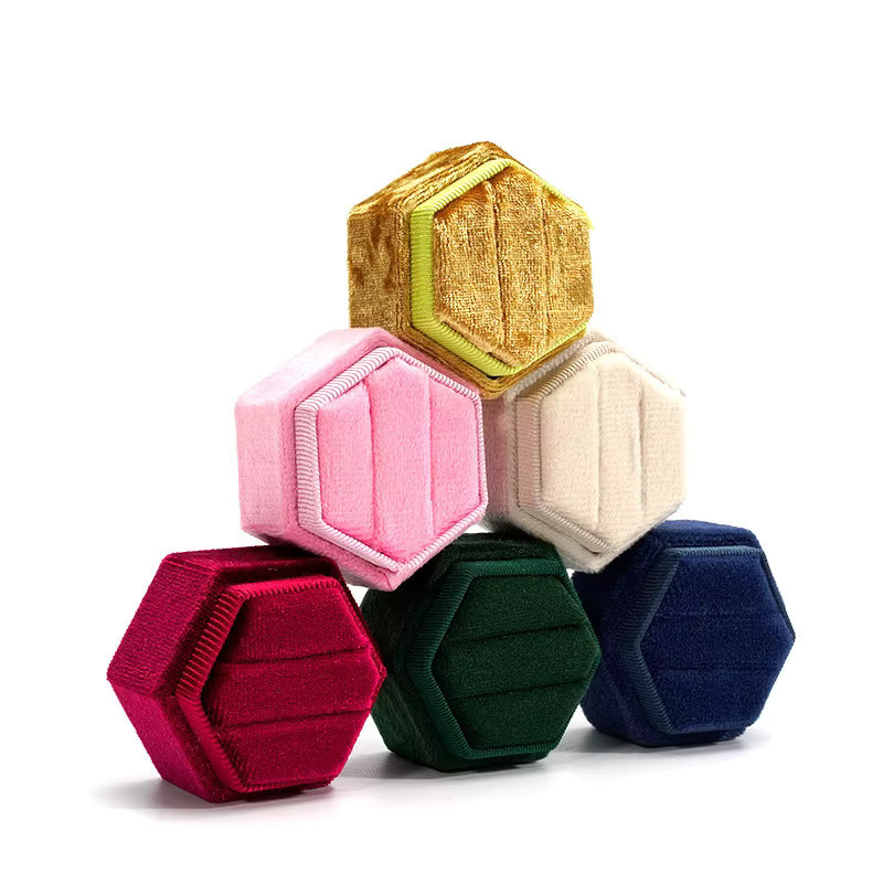 Sechseckige Samt-Ringbox für Hochzeiten in Blau und Multicolour - Bild 2